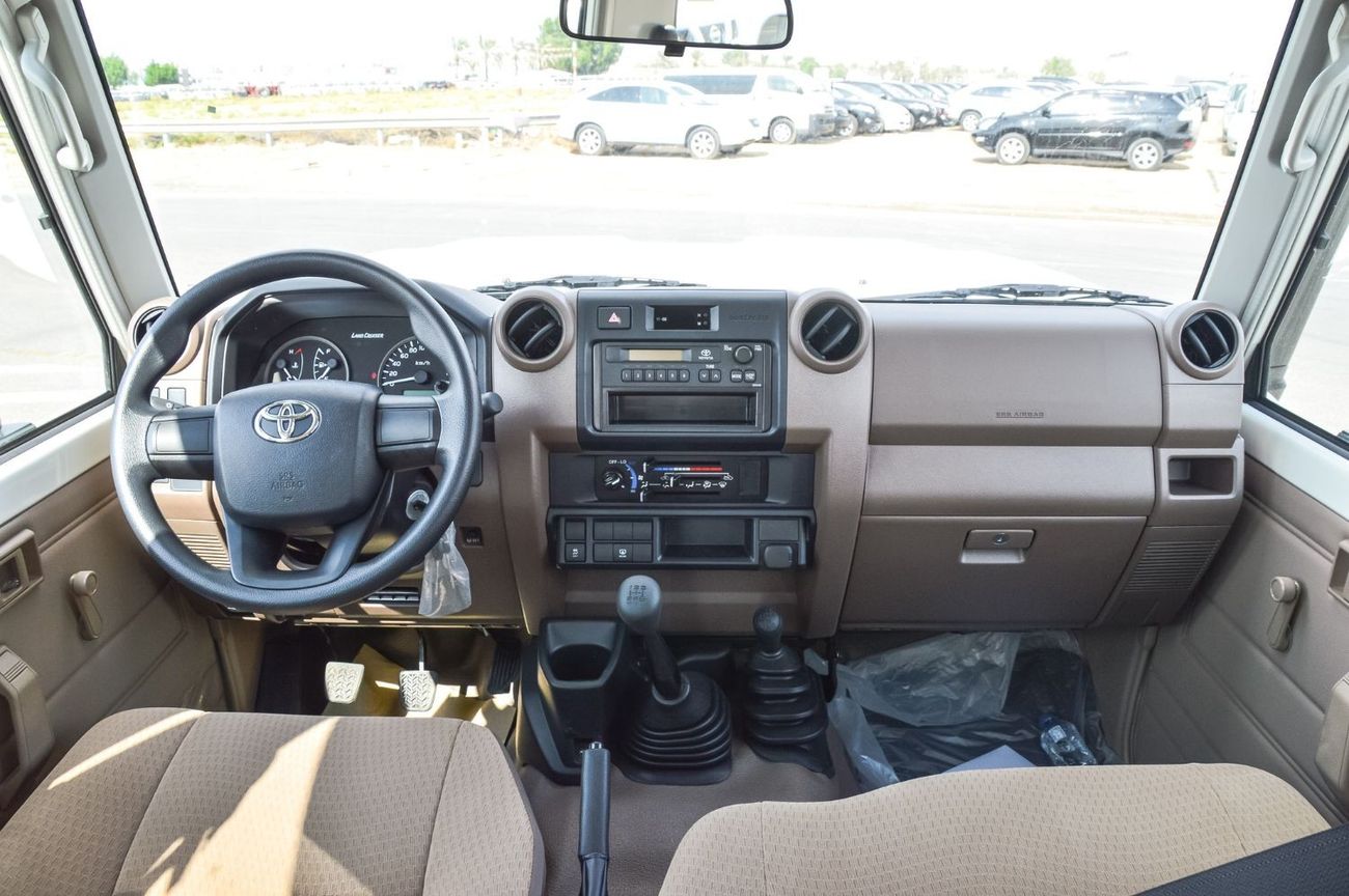 تويوتا لاند كروزر 70 LX78 V6 4.0L Petrol 2024YM