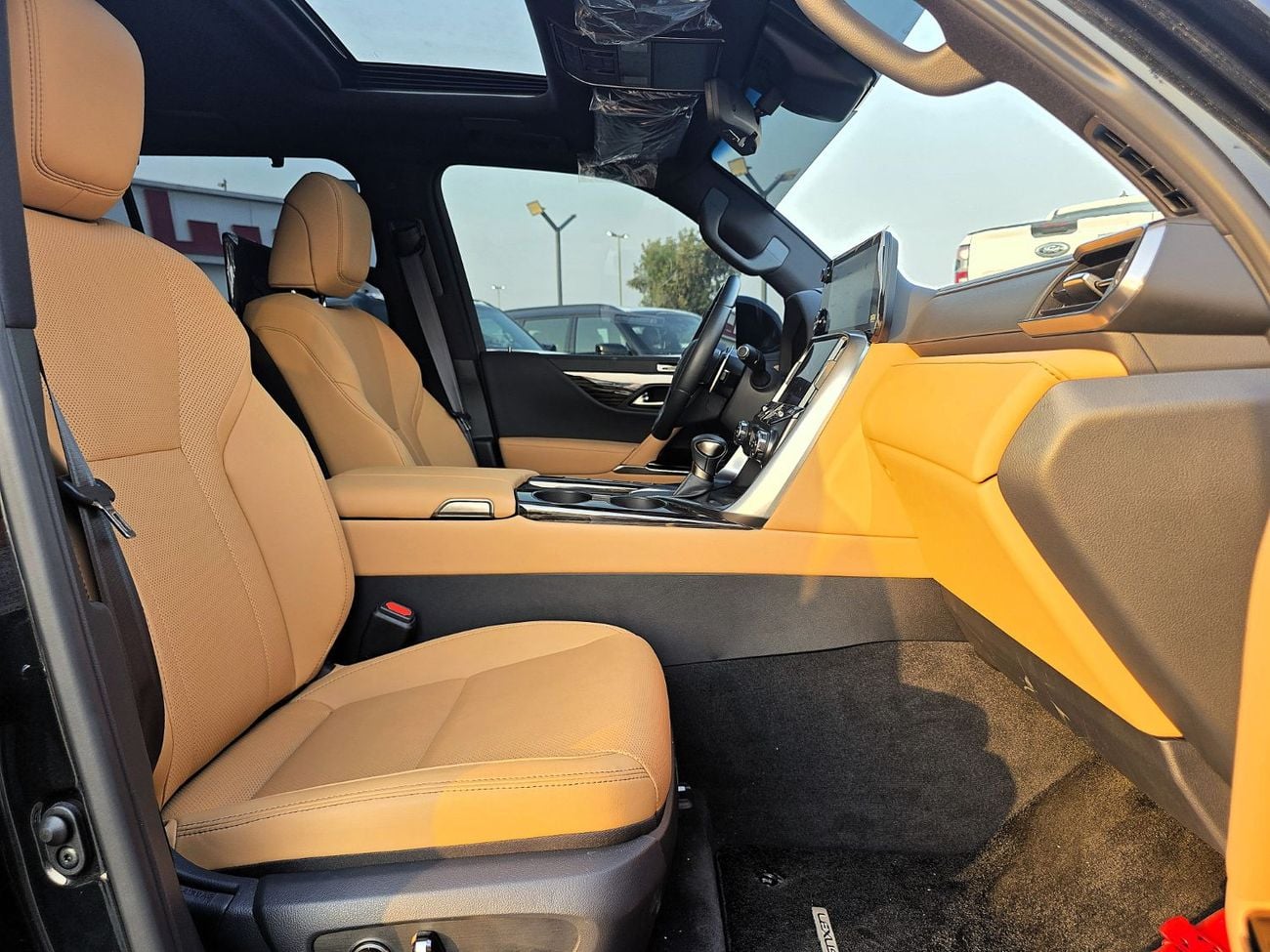 لكزس LX 600 SIGNATURE