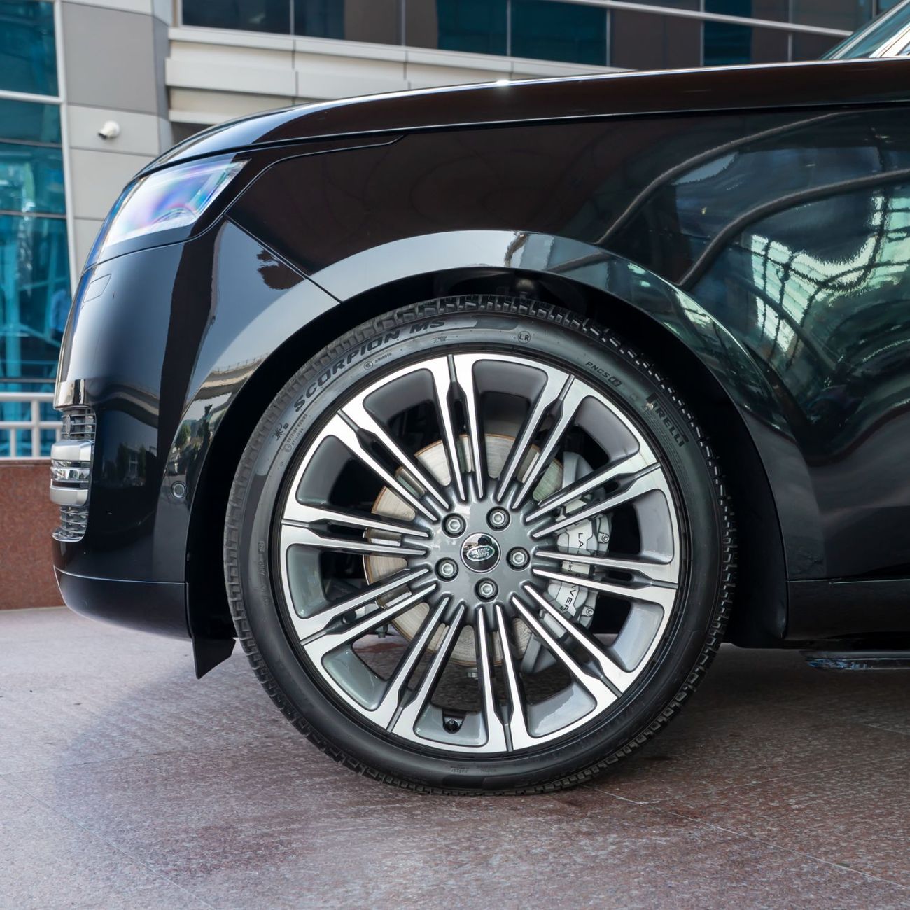 Land Rover Range Rover HSE P400 3.0L 2025 RANGER ROVER VOUGE V6 HSE BRAND NEW GCC WITH 5 YEARS WARRANTY