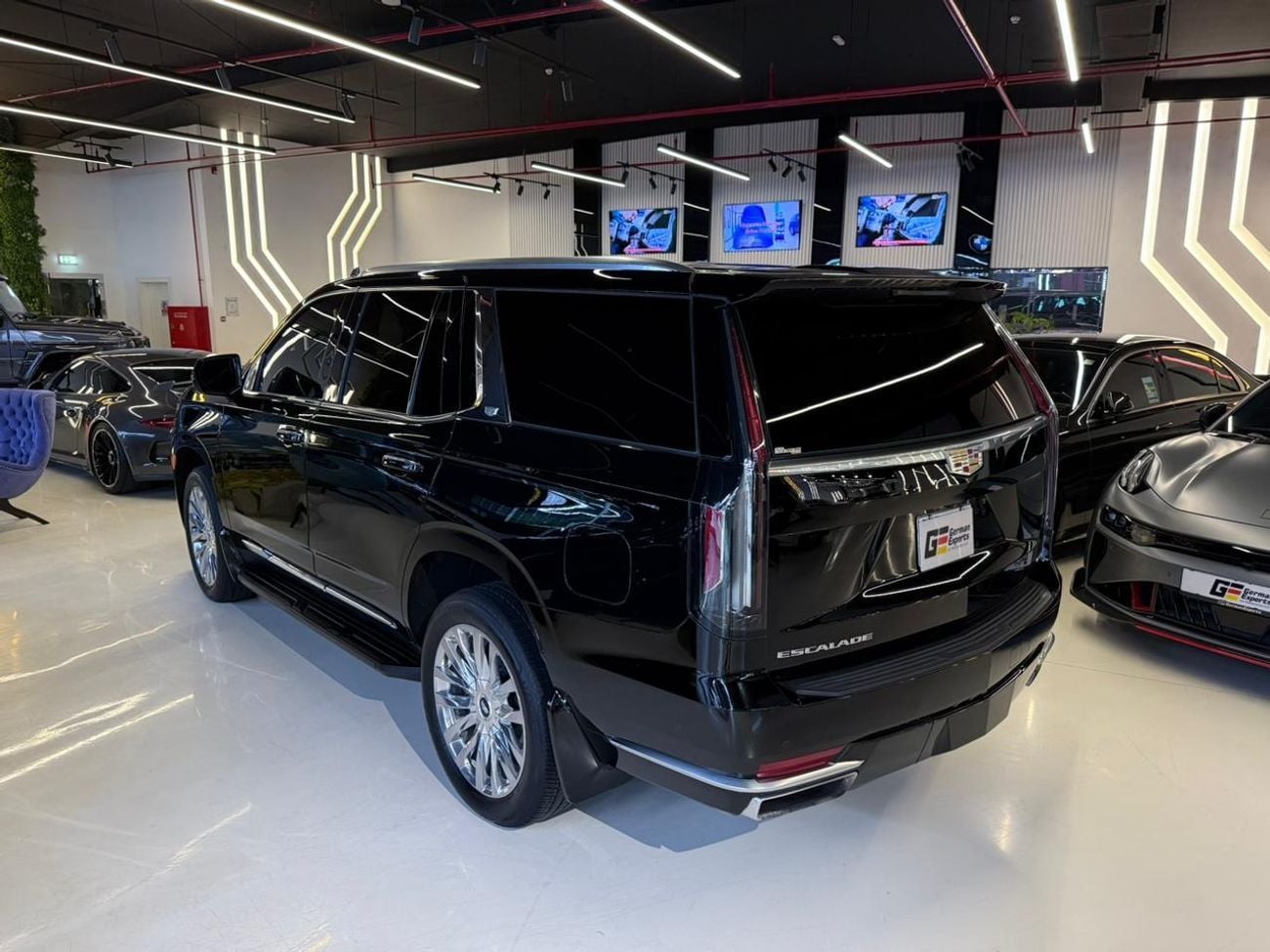 Cadillac Escalade Premium Luxury 6.2L 4WD 2024 Escalade Premium Luxury - Perfect Condition - No accident No paint/ 1st