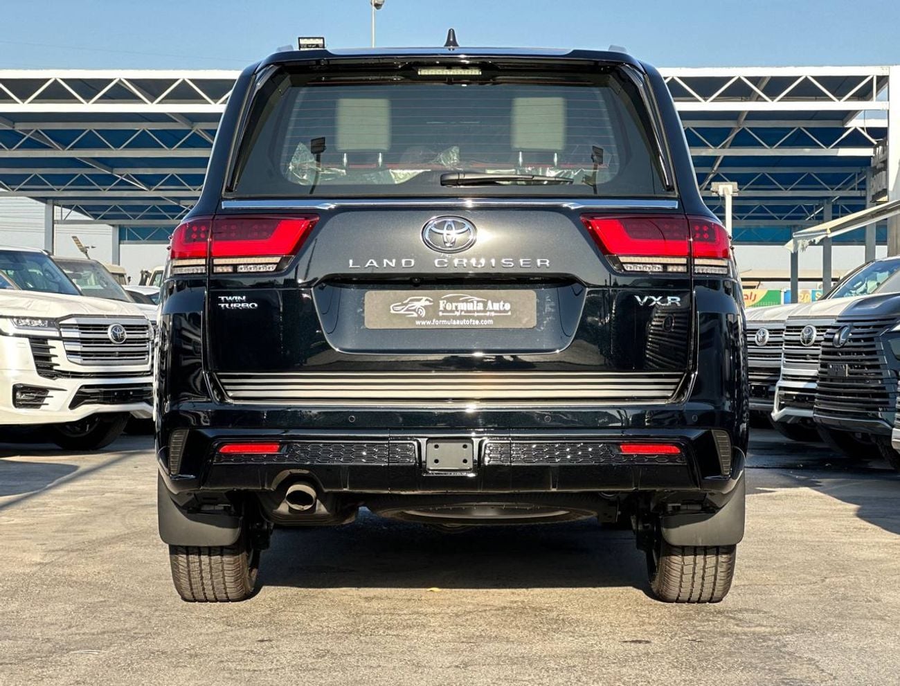 Toyota Land Cruiser VXR 3.5L PTR A/T // 2026 // Full Option with Radar , 360 Camera , Head up Display , Memory & Heating