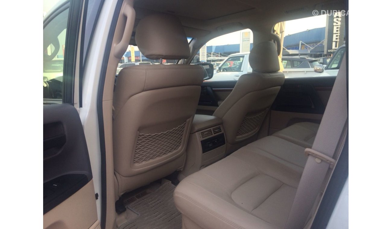 Toyota Land Cruiser GXR V8, Inclusive VAT