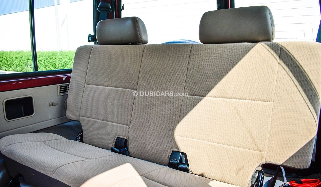 Toyota Land Cruiser 70