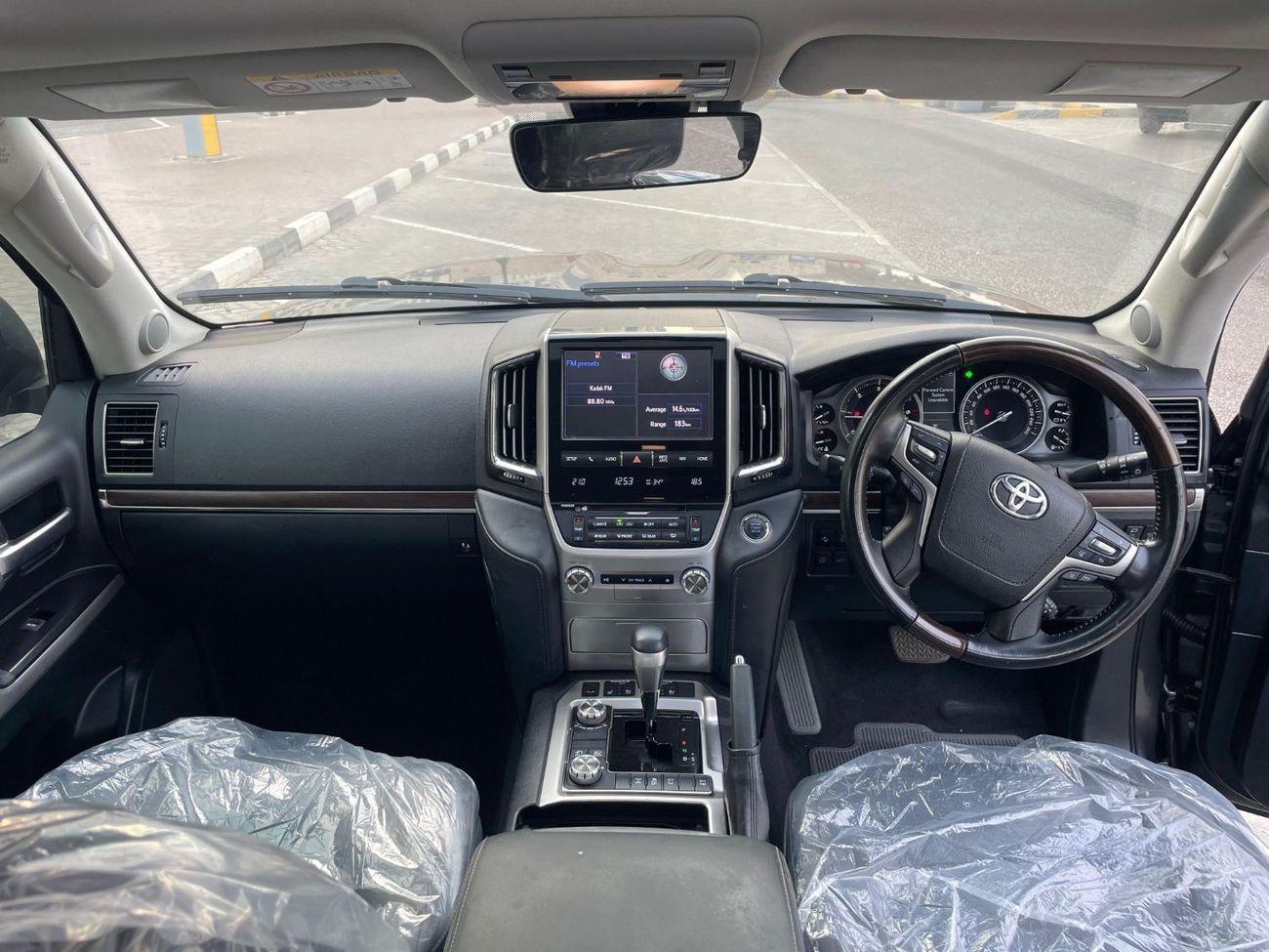 تويوتا لاند كروزر Sahara Exported from Australia