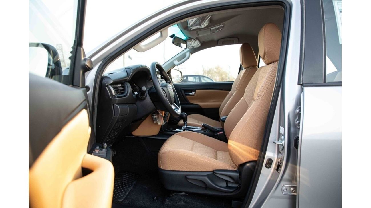 Toyota Fortuner 2023 Toyota Fortuner 2.7 4X4 Low 17" AL - Silver inside Chamois | Export Only
