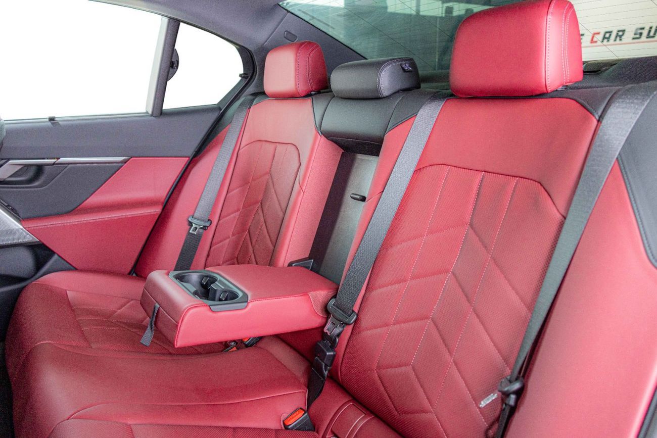 BMW 520i GCC-1 Owner-AGMC Warranty Service Package Until 2030-Burgendy Red Premium Interior