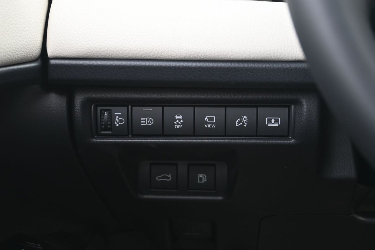 Toyota Camry Toyota Camry Limited 2.5L Hybrid, Model 2025, Color White