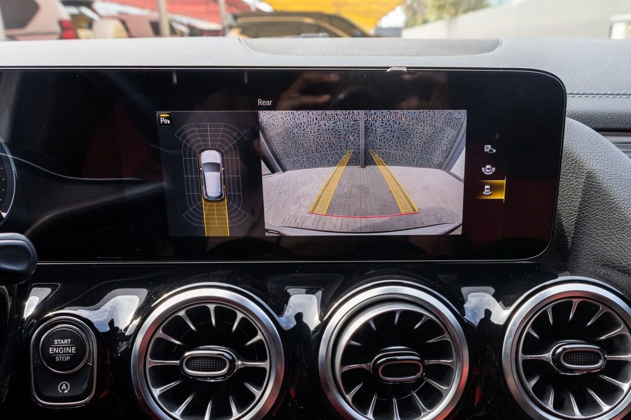 مرسيدس بنز GLA 200 Premium 1.4L