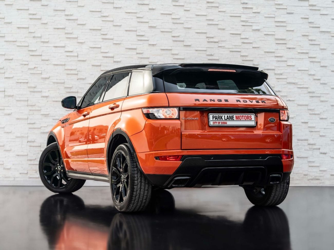 Land Rover Range Rover Evoque Dynamic Plus 2.0L (5 Door)