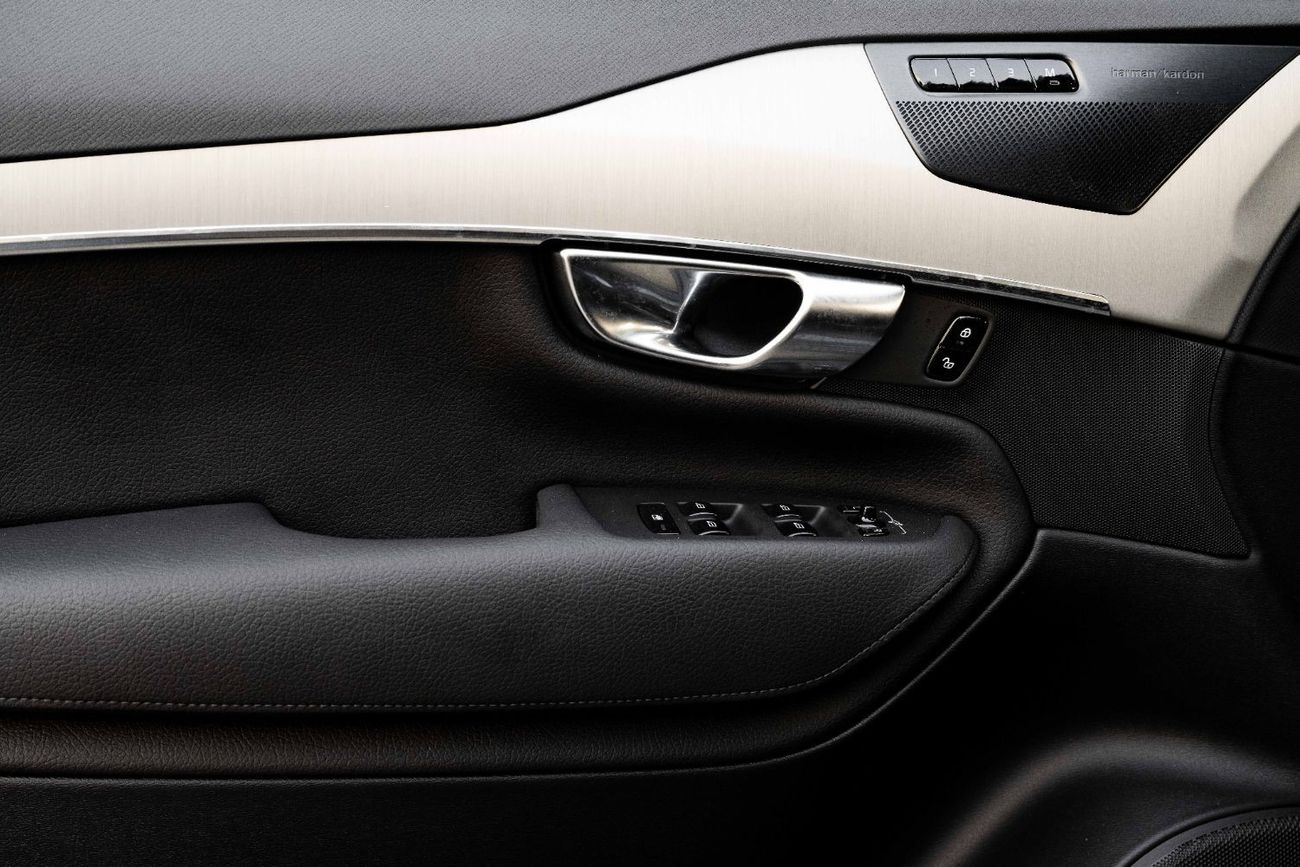 Volvo XC90 Momentum | 3,623 P.M  | 0% Downpayment | Agency Warranty!