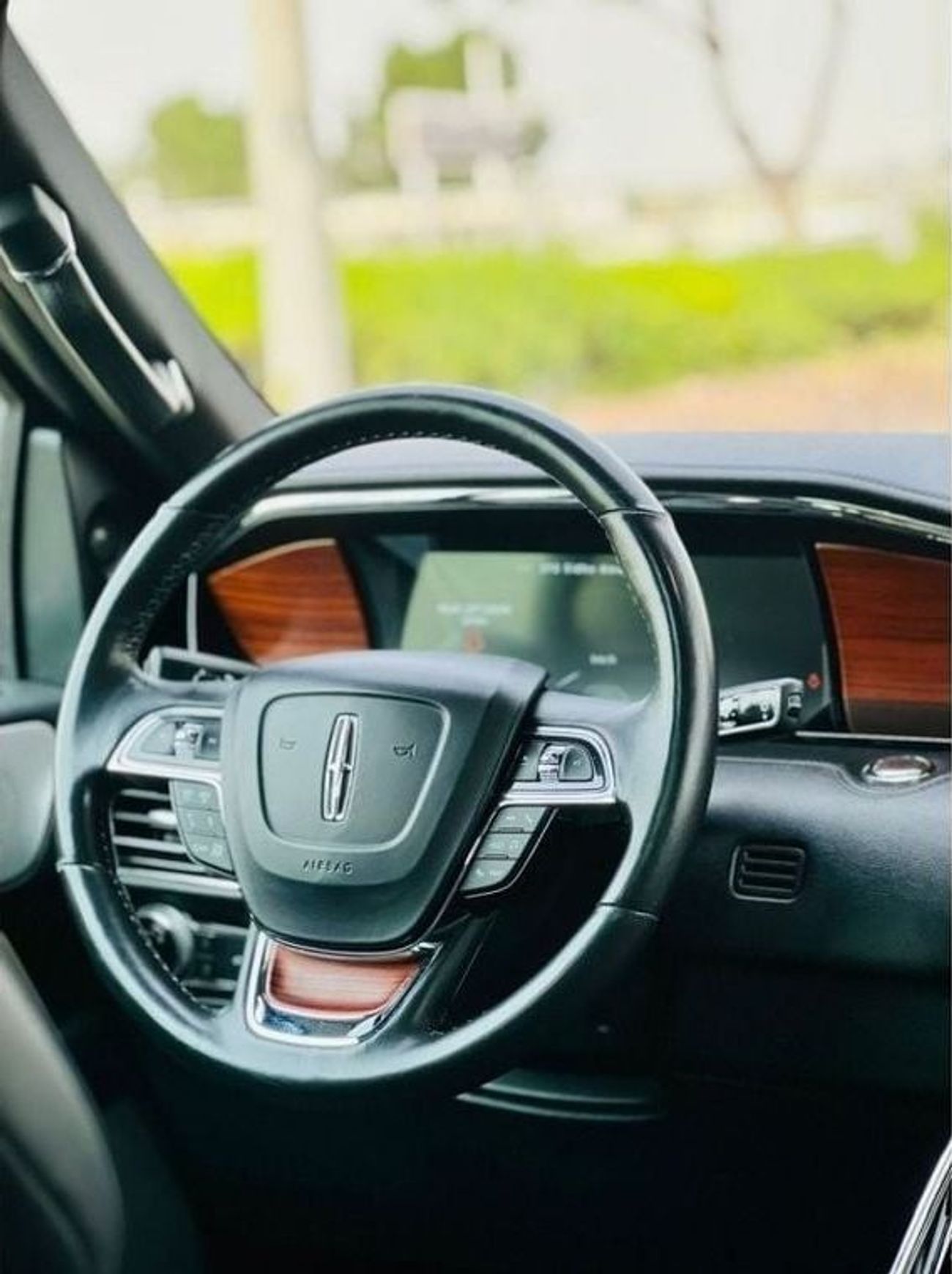 لينكولن نافيجاتور LINCOLN NAVIGATOR | RESERVE | GCC SPECS | YEAR 2019 |  SERVICE HISTORTY | FLEXIBLE DOWN PAYMENT EMI