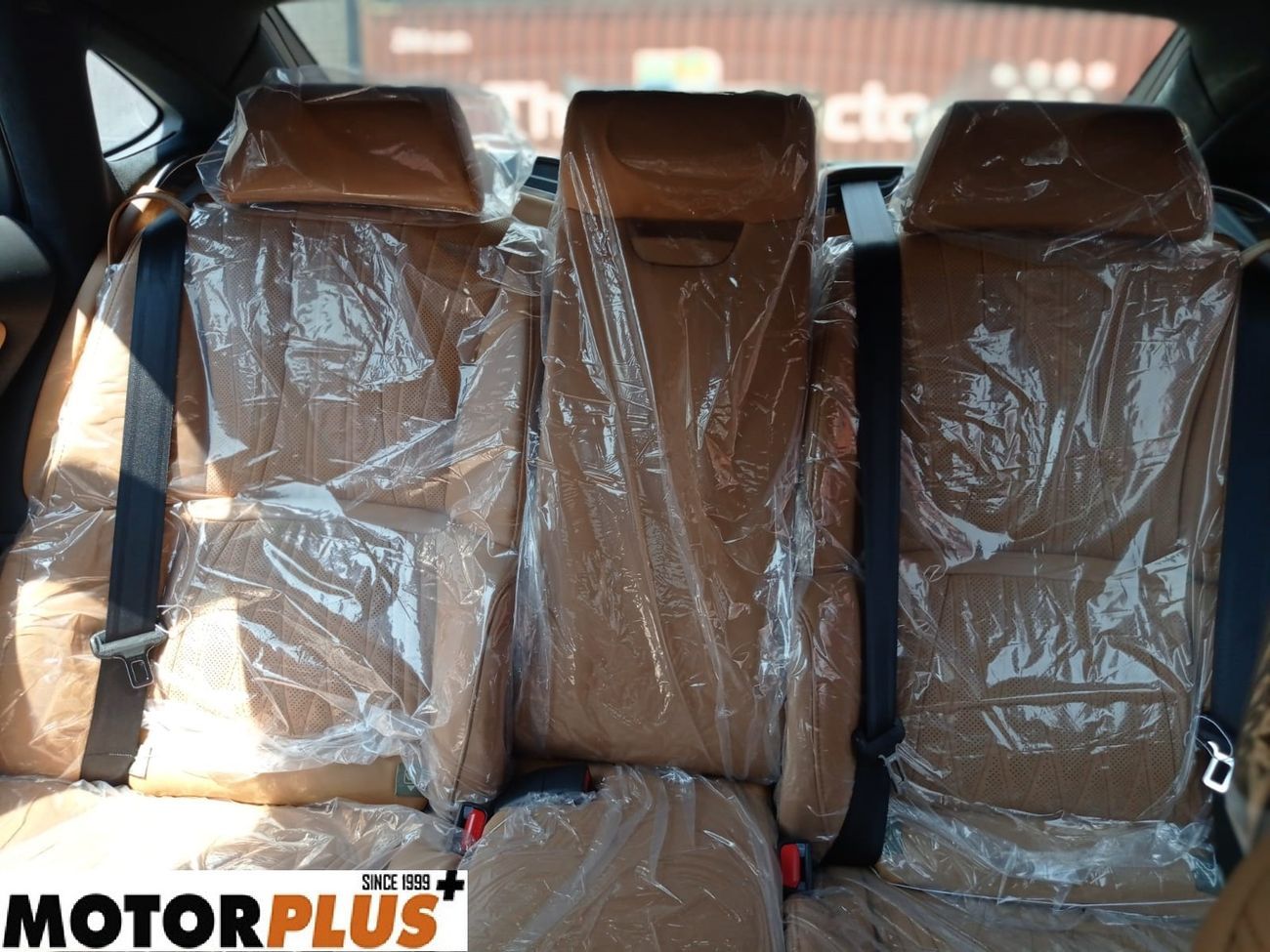 Lexus LS500 HYBRID EXCLUSIVE AWD with "Ottoman Seat”