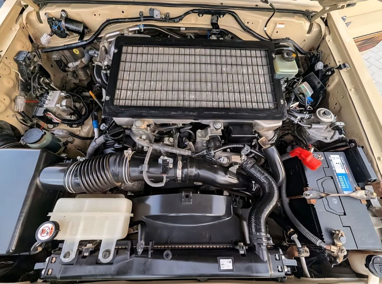 تويوتا لاند كروزر بيك آب LHD Standard Double Cabin 4.5L V8 1VD-FTV Diesel Engine 4WD Manual Gear 5 Seats 4 Doors