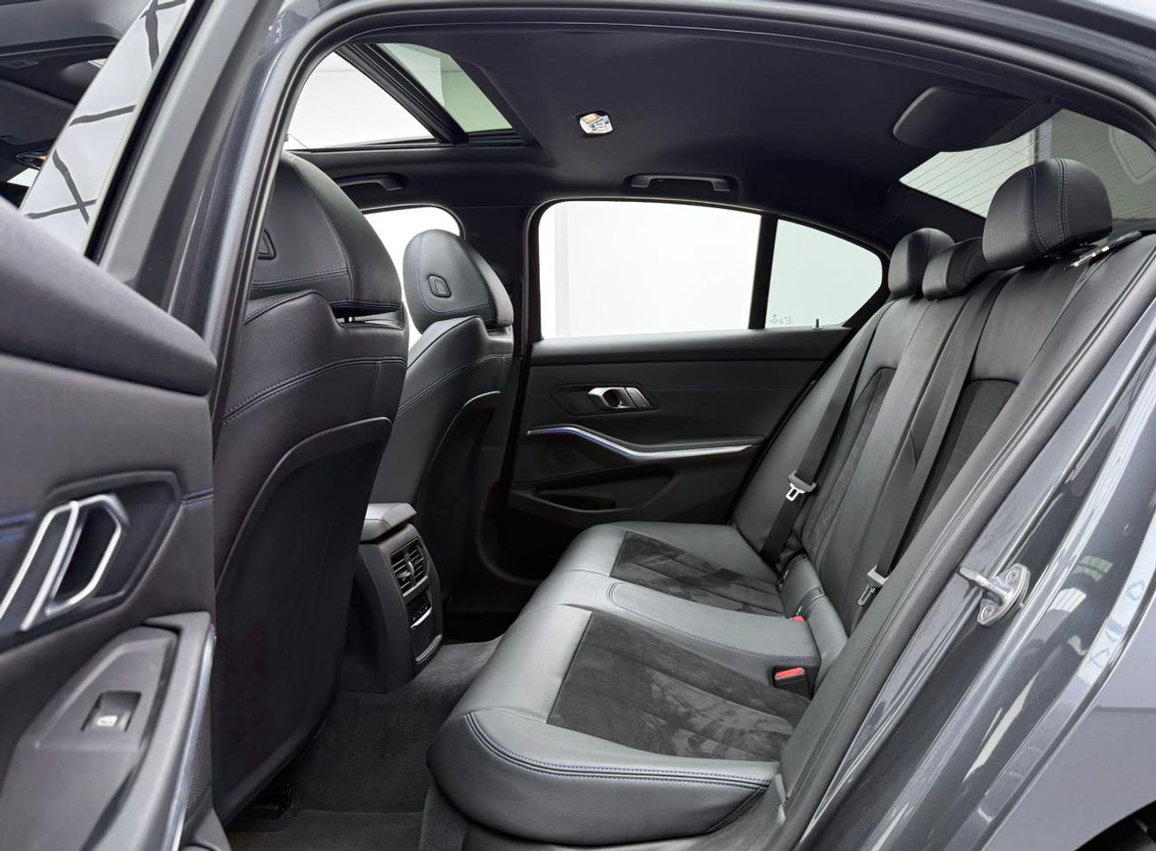 BMW 330i M Sport 2.0L (258 HP) 2019 BMW 330i M-Sport, Warranty, Full BMW Service History, Excellent Condition