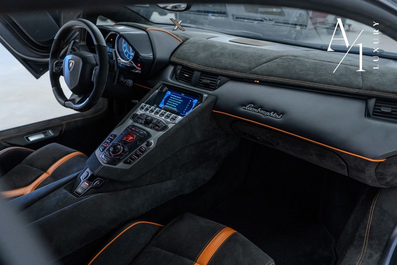 Lamborghini Aventador 6.5L V12 2015 Lamborghini Aventador SV Kit V12, Very Low Kms, Excellent Condition, GCC Spec