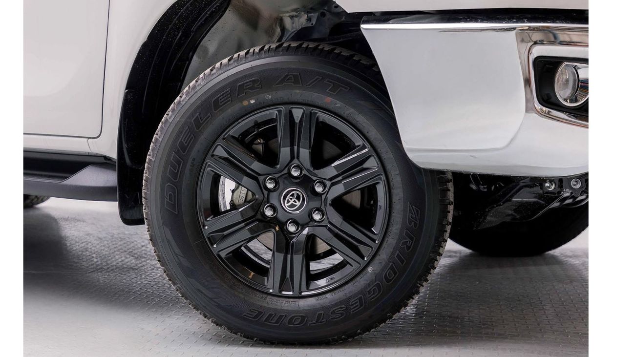 تويوتا هيلوكس 2025 Toyota Hilux DV DC 2.4L AT Diesel (White)