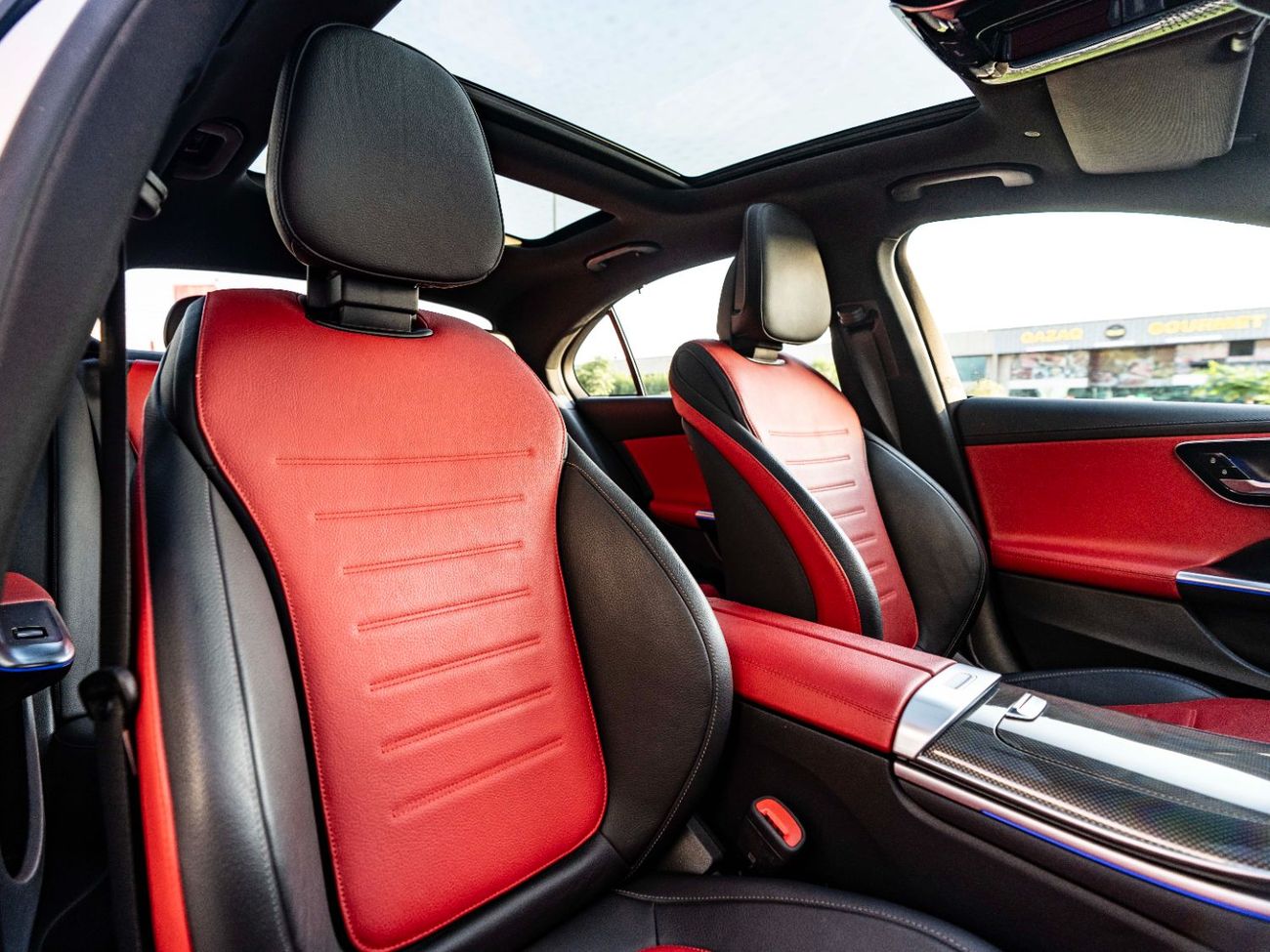 Mercedes-Benz C 200 Premium 2.0L