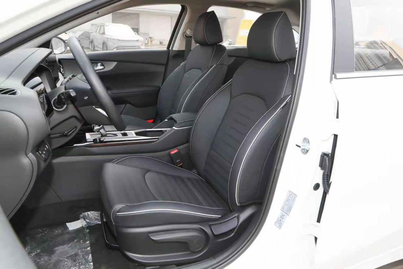 Kia K3 KIA K3 1.5LCVT comfort Premium Edition 2025