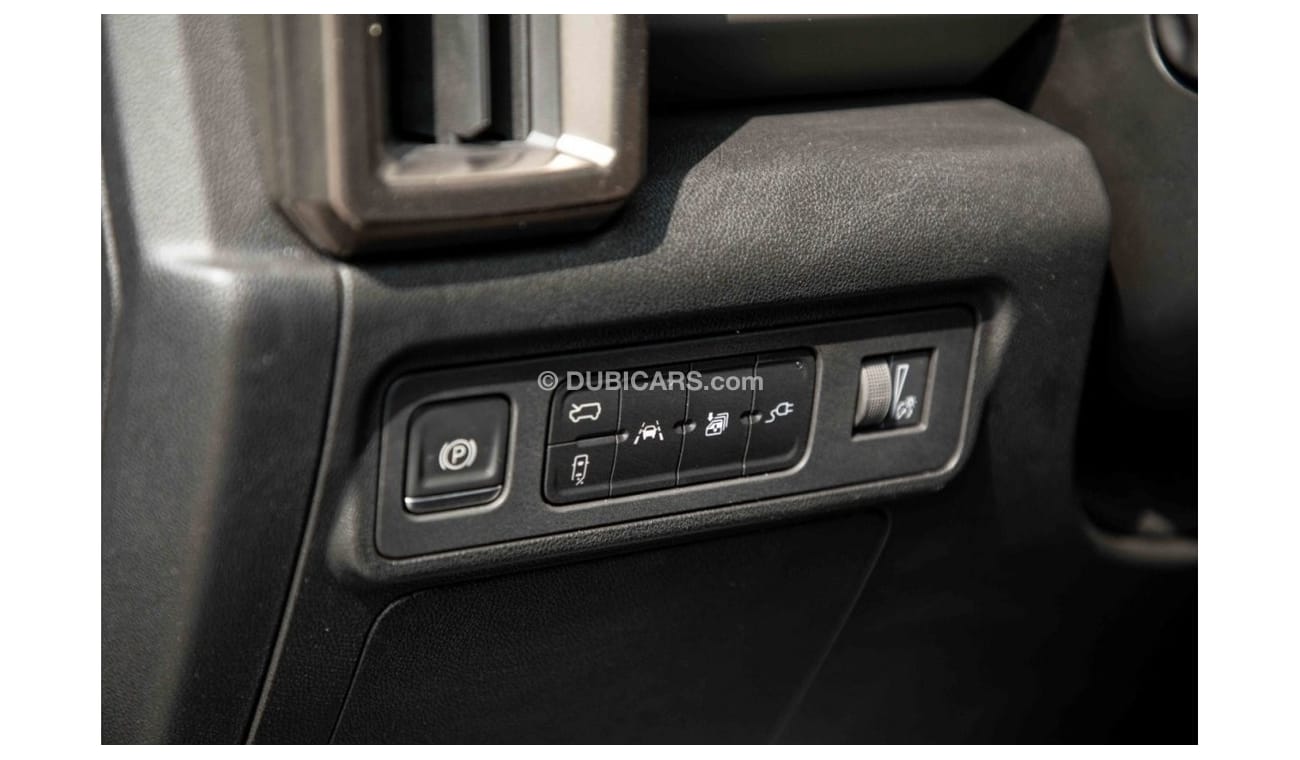 GMC Hummer EV 0 - 100 in 3.4 seconds + Crabwalk Tech | 2024 GMC Hummer EV SUV Edition1 AT - Green inside Black & W