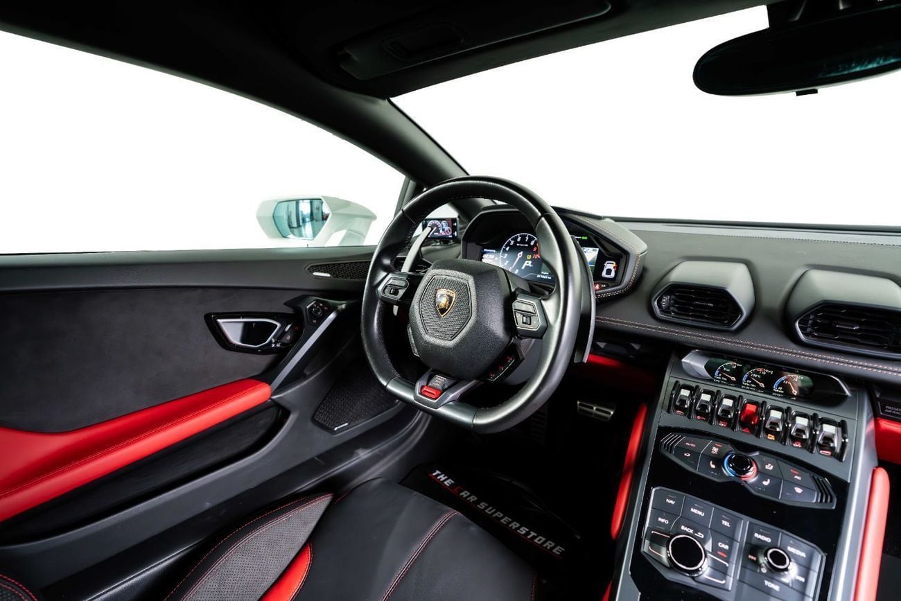 لامبورغيني هوراكان LP580-2 Very Low Mileage-Mint Condition-Italian Style Design
