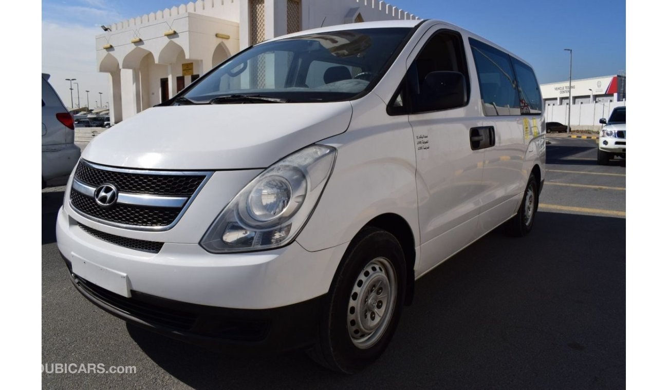 Hyundai H-1 Std HYUNDAI H1 12 SEATER PASSENGER VAN, MODEL:2016. FREE OF ACCIDENT