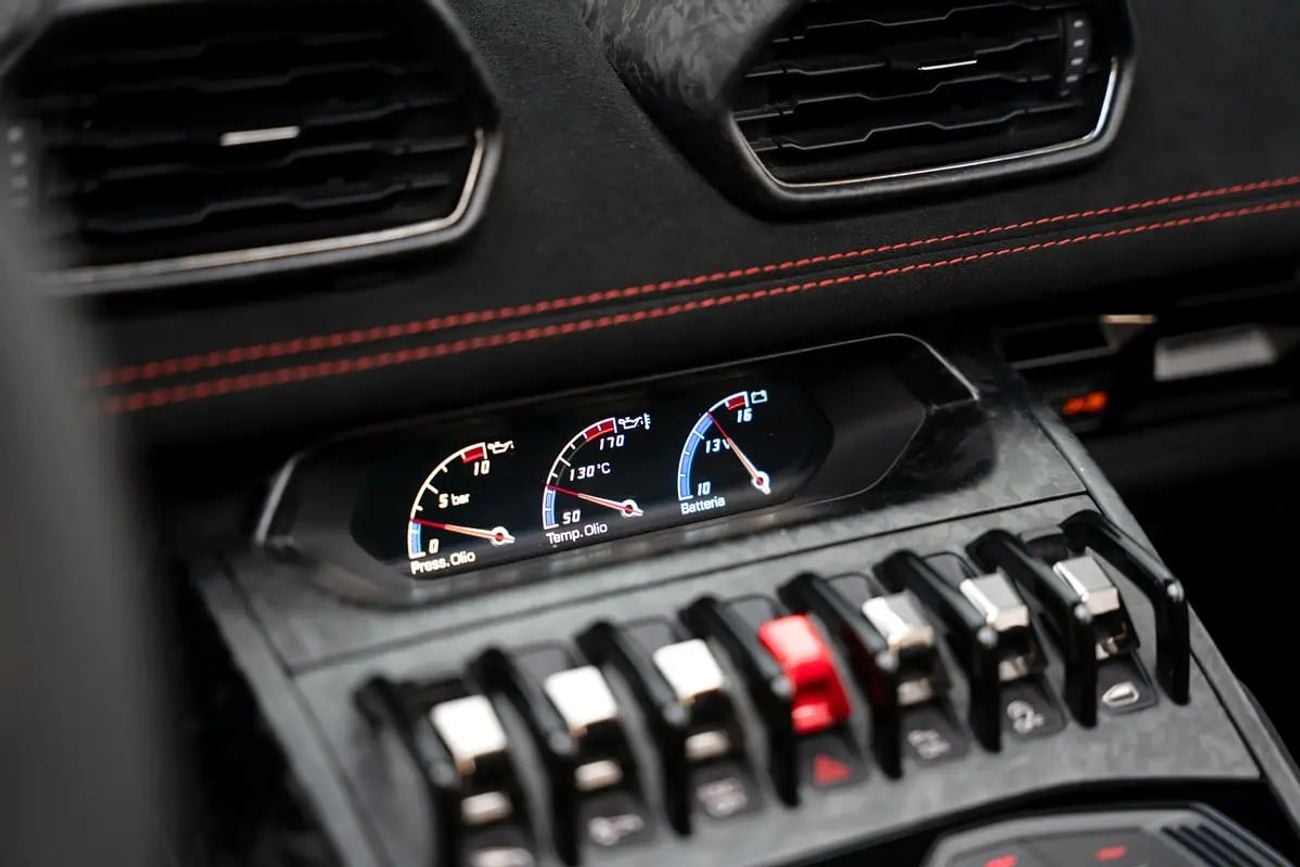 Lamborghini Huracan PERFORMANTE SPYDER WITH WARRANTY AND SERVICE CONTRACT