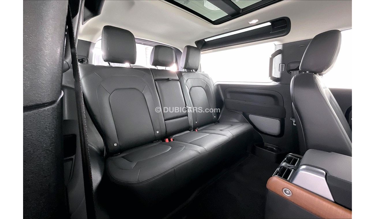 Land Rover Defender P300 90 SE | 1 year free warranty | 0 down payment | 7 day return policy