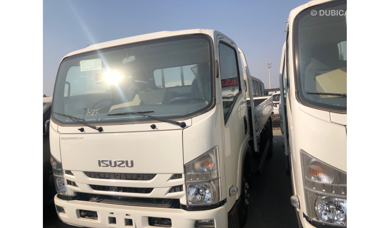 Isuzu NPR 4 tons