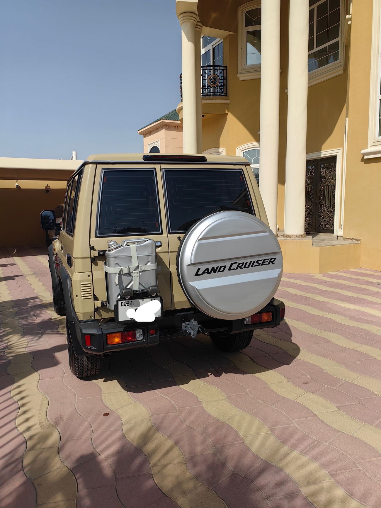 تويوتا لاند كروزر 70 DX 4.0L A/T