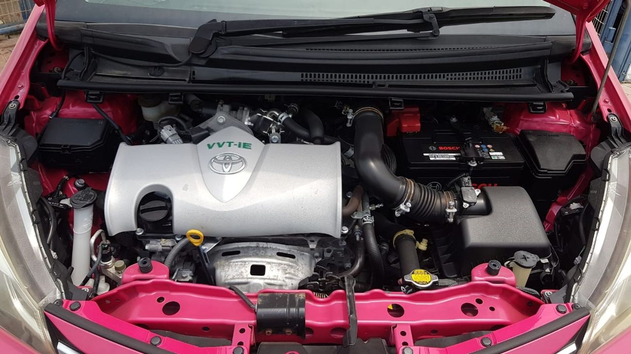 Toyota Vitz TOYOTA VITZ 2015