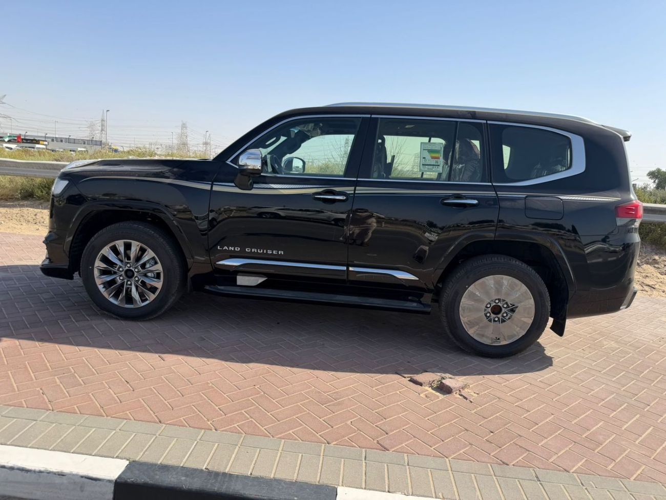 تويوتا لاند كروزر Toyota Land Cruiser VXR 3.5 2026 Full option Oman