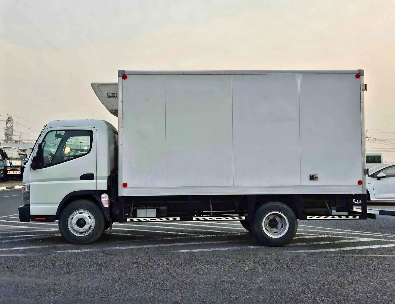 Mitsubishi Fuso Canter FREEZER BOX/4.2L DIESEL M/T/SINGLE CABIN (CODE#CANF)