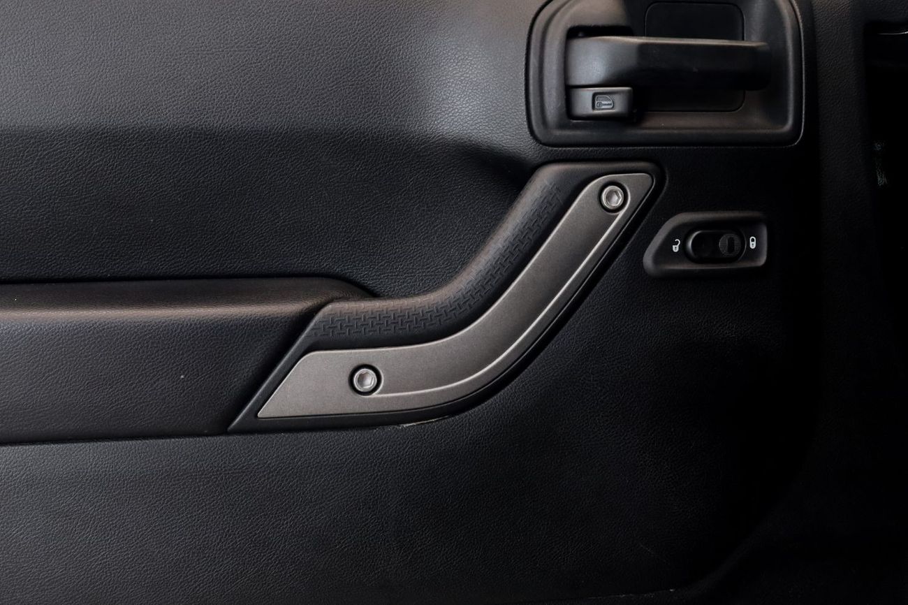 جيب رانجلر Jeep Wrangler Unlimited Sport  2018 GCC under Warranty with Flexible Down-Payment/ Flood Free.