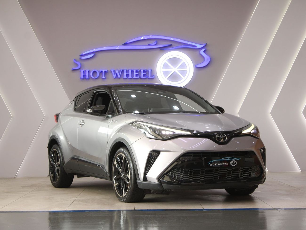 تويوتا CHR C-HR HYBRID