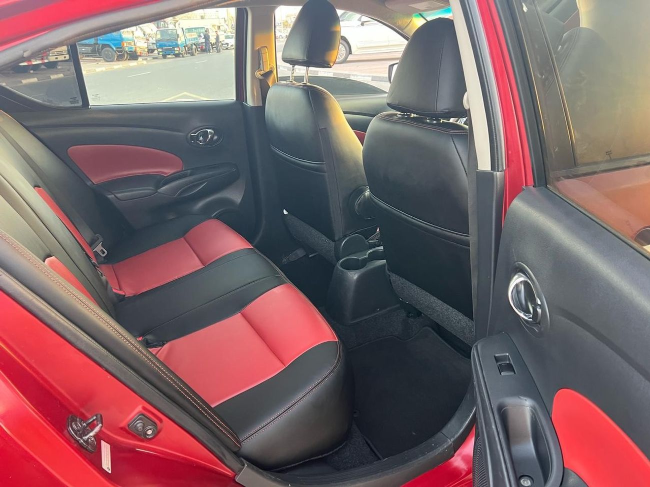 Nissan Versa 2019 Nissan Versa (Sunny) SV 1.5L V4 MidOption + Leather Seats - 