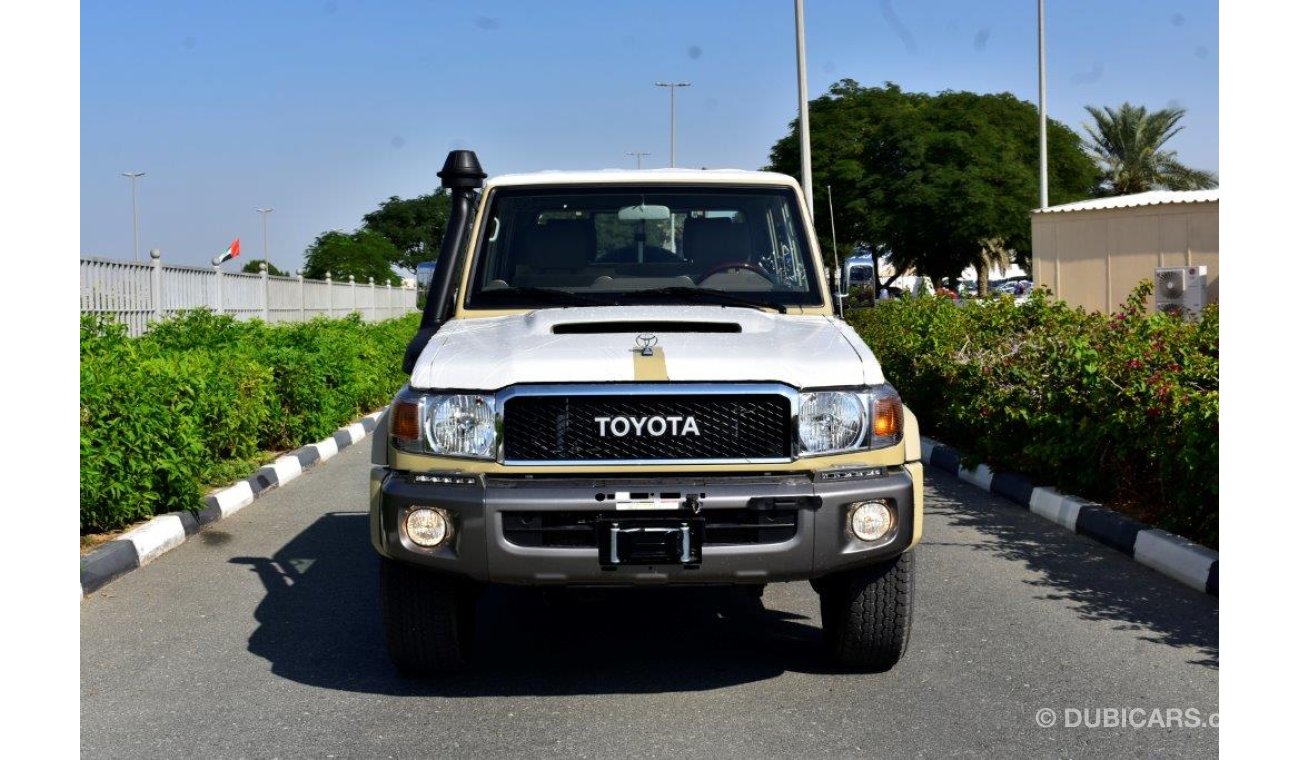 Toyota Land Cruiser Pick Up 79 DOUBLE CABIN LIMITED V8 4.5L  WITH WINCH AND DIFFERENTIAL LOCK