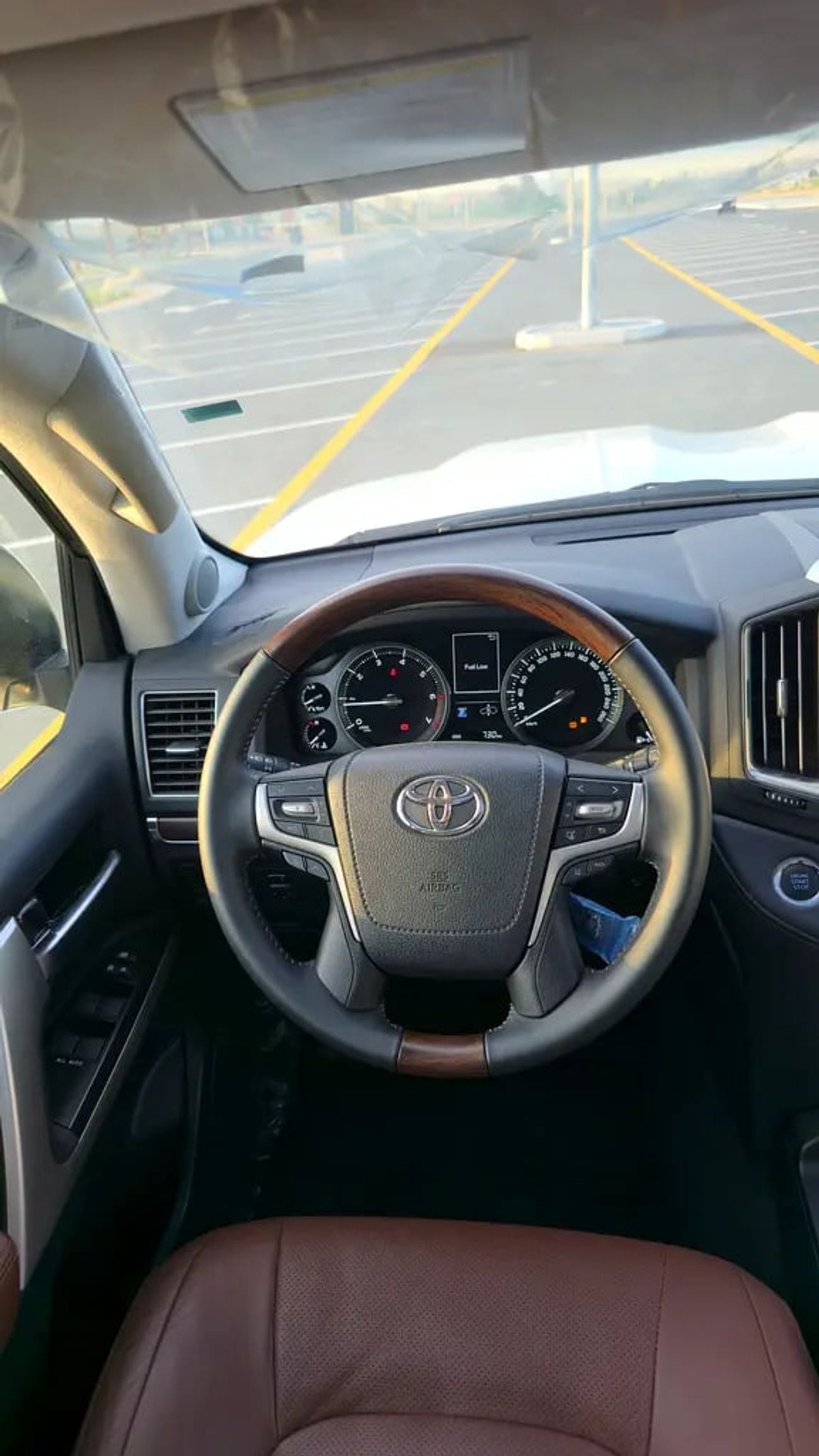Toyota Land Cruiser VXR KM - GCC Specs