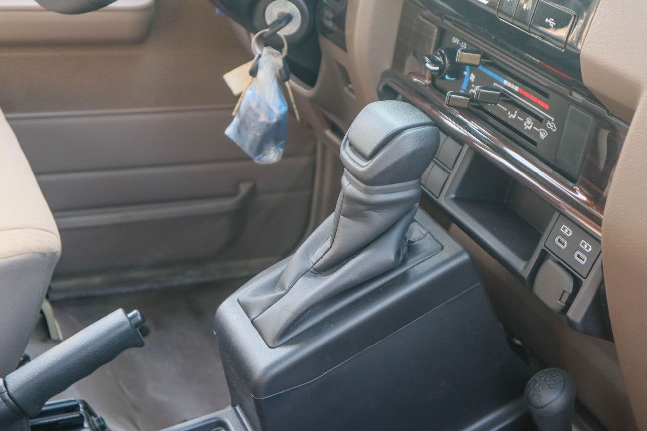 Toyota Land Cruiser Pick Up Single Cab Std 4.0L toyota land cruiser single cab 4.0L 2024 model