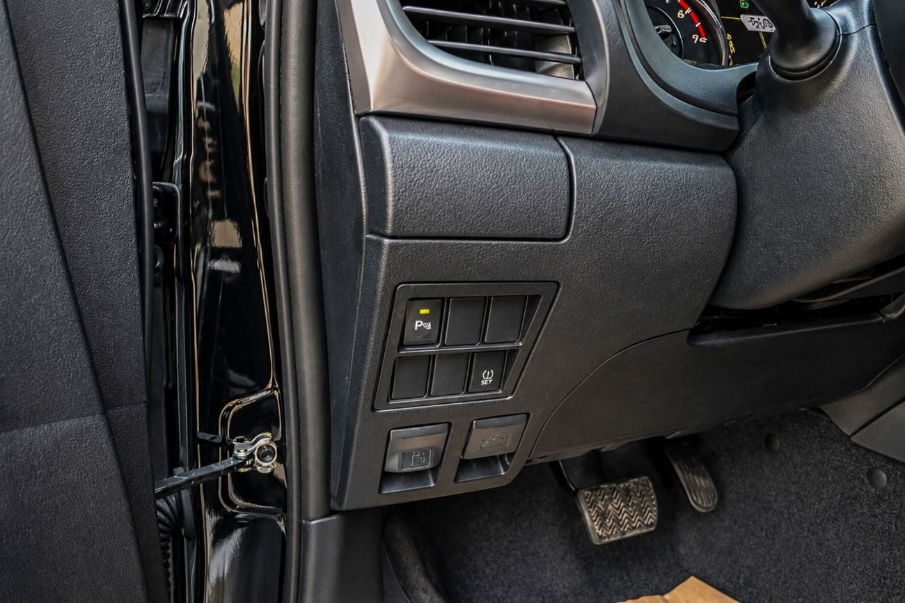Toyota Hilux SR5