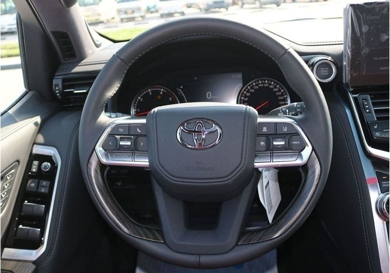 Toyota Land Cruiser 3.3L Diesel VXR-Z Exclusive | FULL COMPLICATION | HEATED SEAT  | 2022