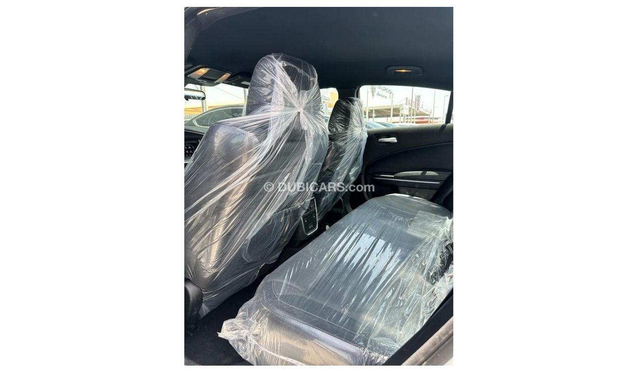 Dodge Charger 3.6L SXT (Base)