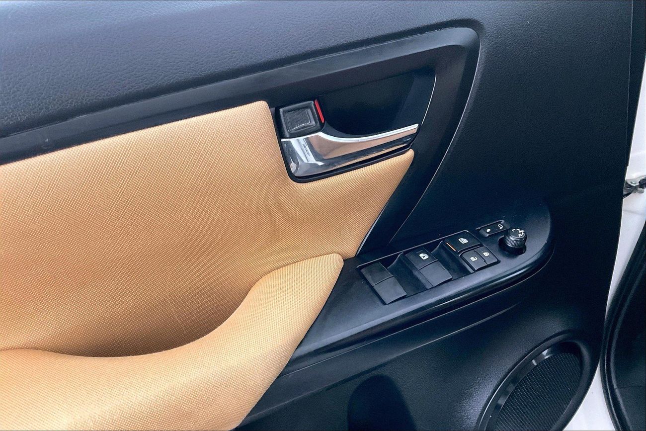 تويوتا فورتونر EXR | شامل الضمان | 0 ﺪﻔﻋﺓ ﺃﻮﻟﻯ