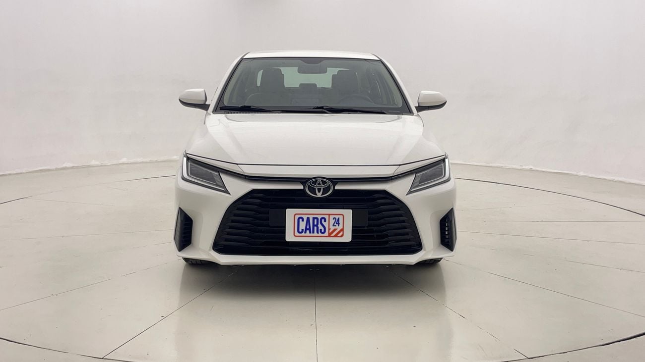 تويوتا يارس E 1.5 | بدون دفعة مقدمة | اختبار القيادة في المنزل