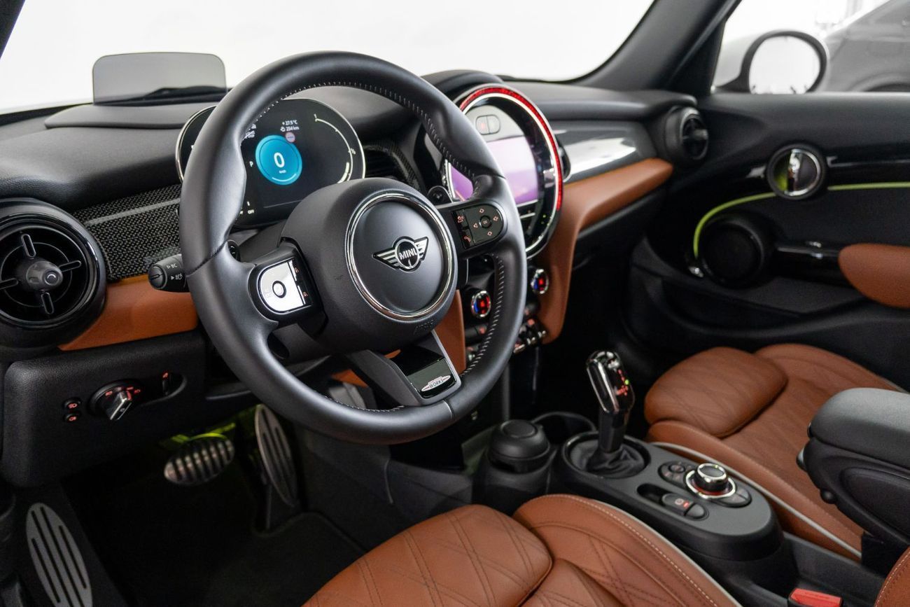 Mini Cooper S 2022 Mini Cooper S JCW Kit / Full Service History