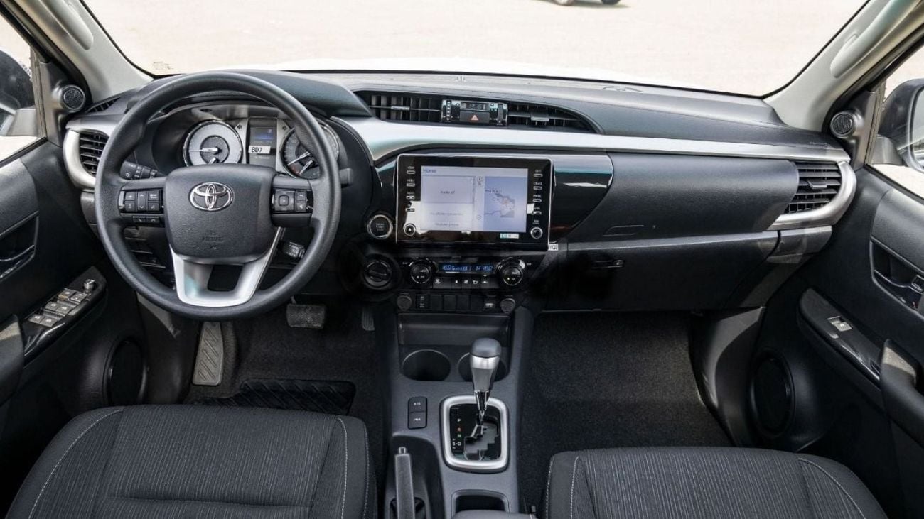 تويوتا هيلوكس Toyota Hilux Sr5 2.4L Diesel 2024 full option for export only