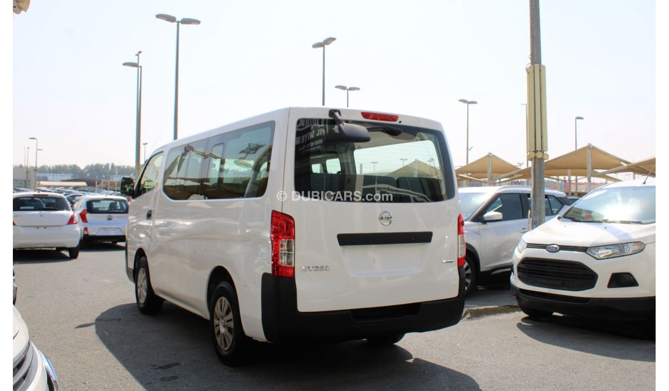 نيسان أورفان ميكروباص