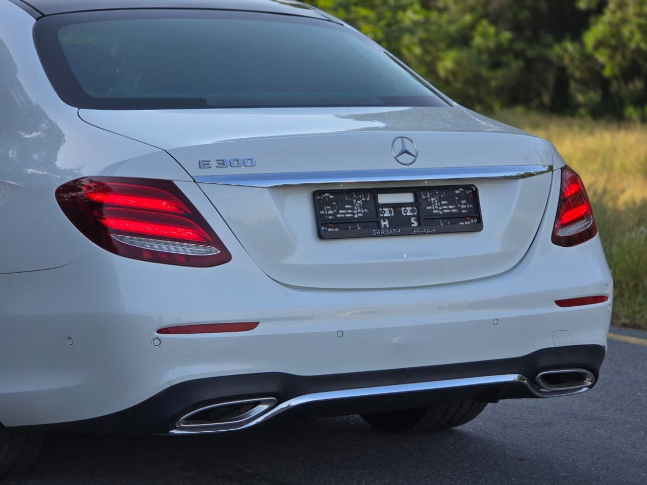 Mercedes-Benz E300 Premium + 2.0L MERCEDES E-300 2020 GCC // LOW MILEAGE // PERFECT CONDITION // FULL OPITION