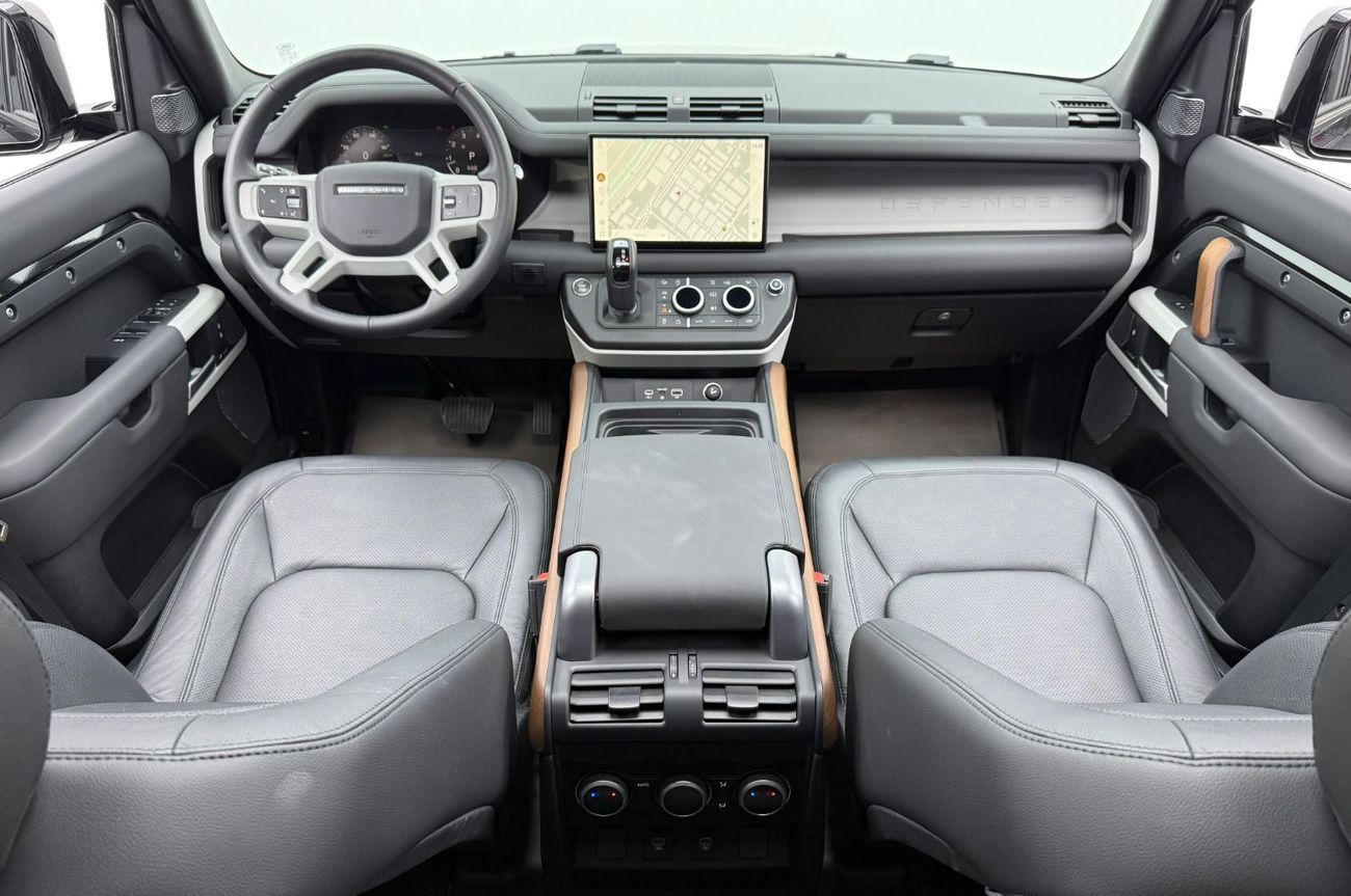 Land Rover Defender P300 110 2.0L (5 Seater) 2024 Land Rover Defender 110 P300, 2029 Land Rover Warranty, Excellent Cond