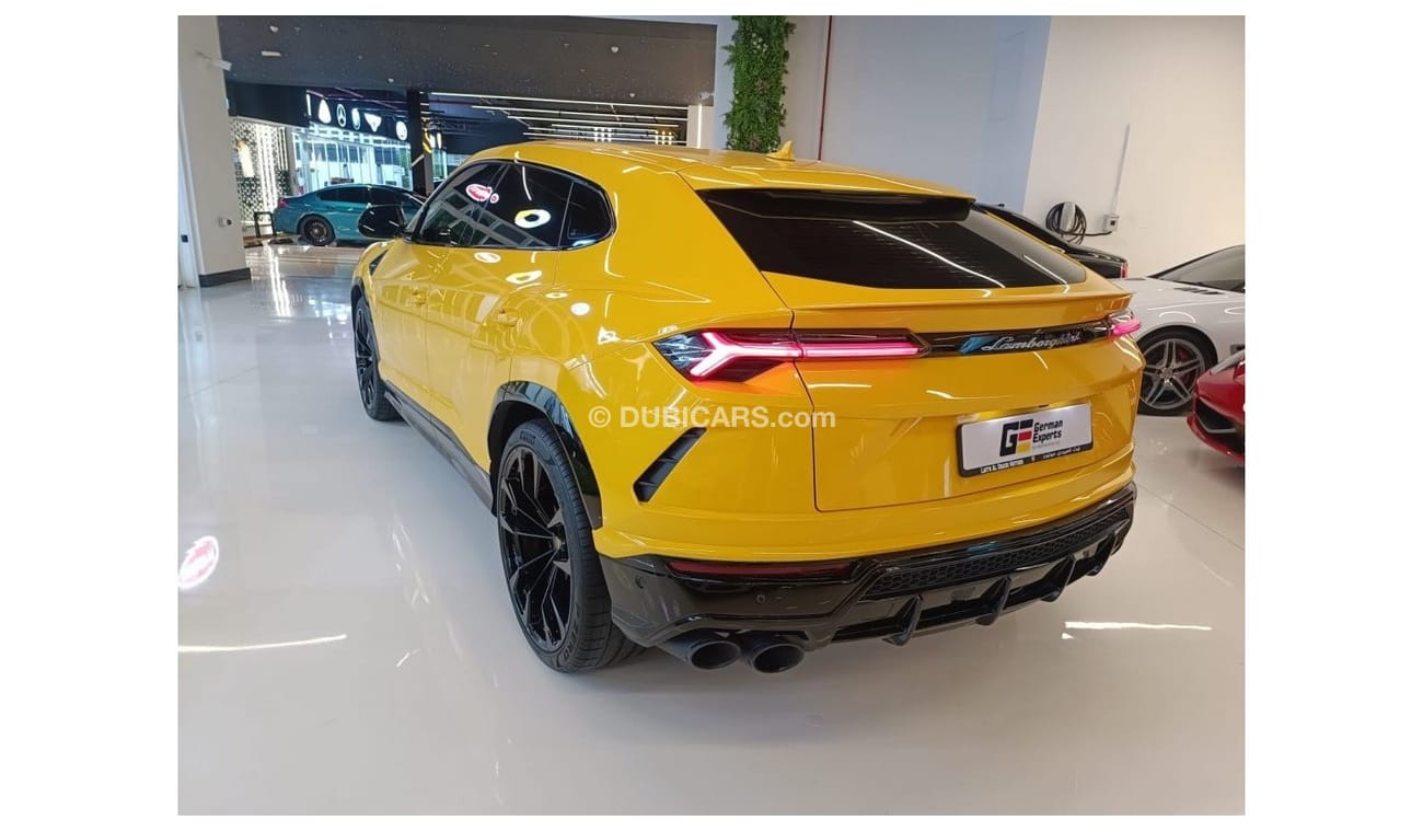 Lamborghini Urus Lamborghini Urus 2022 / 17000KM/ 5 years warranty and service contract