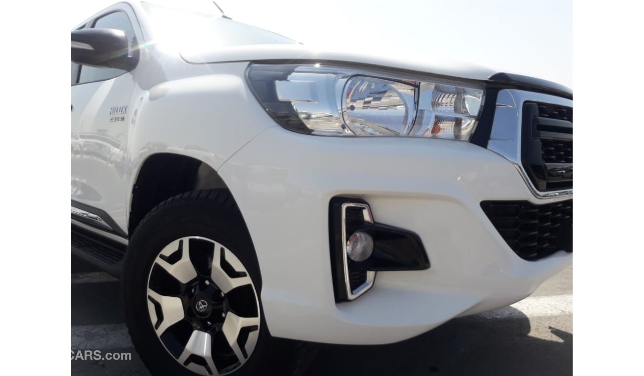 تويوتا هيلوكس Toyota Hilux RIGHT HAND DRIVE (Stock no PM 814)